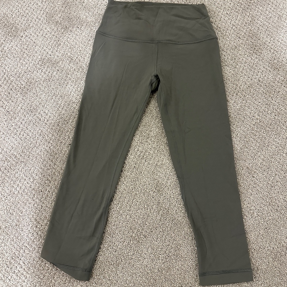 Lululemon Grey Align crop